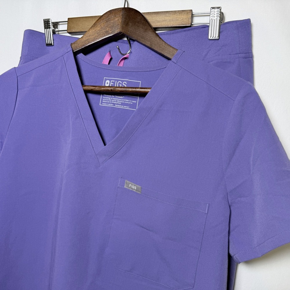 Figs Technical Collection Scrub Set Purple V-Neck Top & Jogger Pants Womens M